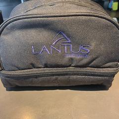 Bolsa Bag with insulin, segundo informou Hotel V Frederiksplein usando iLost