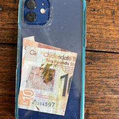 iphone, amint azt az iLostnak jelentették.