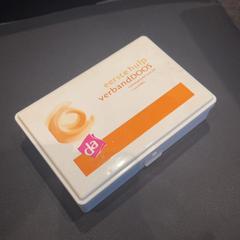 Verbanddoos, segundo informou Van der Valk Hotel Utrecht usando iLost