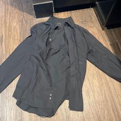 Camicia, come riportato da Van der Valk Hotel Veenendaal utilizzando iLost