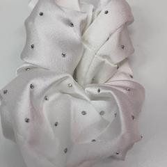 Scrunchie, som rapportert av IKEA新三郷 ved bruk av iLost
