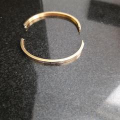 Bracelet, gerapporteerd met iLost