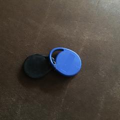 Digitale sleutels tag tags blauw zwart, som rapporterats till iLost