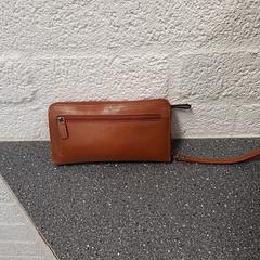 Portemonnee (bruin), as reported by Syntus Midden-Overijssel using iLost