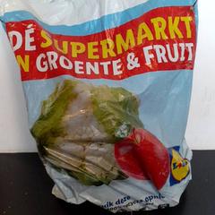 Nejlonzacskó, amint azt Qbuzz servicepunt  Emmen az iLost segítségével jelentette.