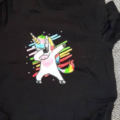 T shirt, zoals gemeld door Zwarte Cross (Gemeentehuis) met iLost