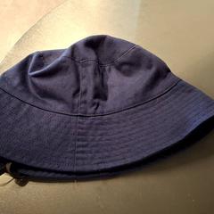 Cap Bob bleu marine, as reported by IKEA Paris - Plaisir using iLost