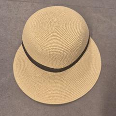 Cappello bruin/zwart, come riportato da Avonturenpark Hellendoorn utilizzando iLost