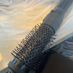 Secador de cabelo zwart, como reportado por Haven Hotel Rotterdam utilizando o iLost