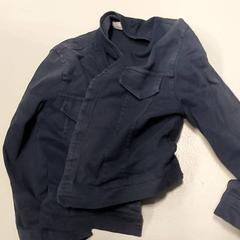 Veste, a été signalé par Centraal magazijn utilisant iLost