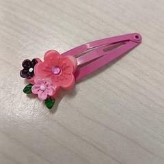 ヘアークリップ Rose がiLostで IKEA Brest Guipavas によって報告されました
