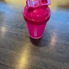 飲用ボトル がiLostで WestCord Hotel Eindhoven によって報告されました