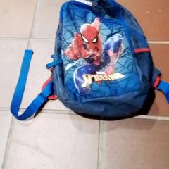 Batoh Spiderman, jak nahlášeno Apenheul pomocí iLost