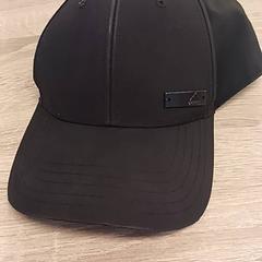 Gorra de béisbol Adidas, segundo informou EBS Spijkenisse usando iLost