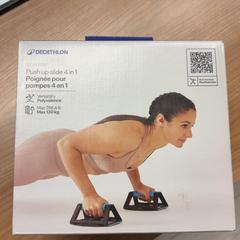 Fitness materiaal Decathlon, rapporterat av Pathé Spuimarkt med iLost