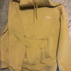 Hoodie Green, as reported by KABUL à GoGo / Teatro using iLost