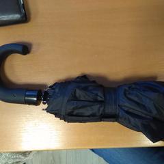 Paraplu, a été signalé par Hermes Eindhoven utilisant iLost