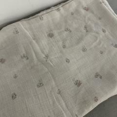 Coussin Vit med mönster, a été signalé par IKEA Örebro utilisant iLost