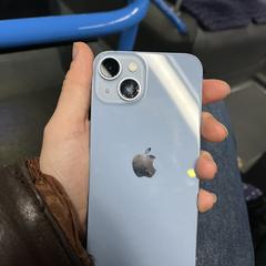 Blauwe iphone, jak bylo nahlášeno na iLost