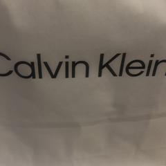 Nákup Cavin klein, jak nahlášeno Designer Outlet Roermond pomocí iLost