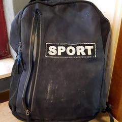 Mochila Zwart, ha sido reportado por Connexxion Zeeuws-Vlaanderen con iLost