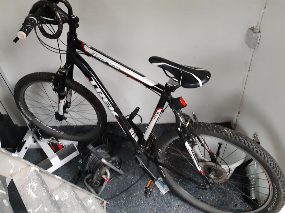 trek 4 series 4300 mountain bike