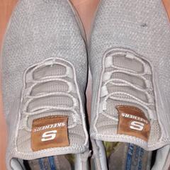 Zapatillas deportivas, segundo informou Grand Hotel Amrath Kurhaus usando iLost