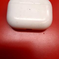 Puzdro na airpods, ako bolo nahlásené UvA REC pomocou iLost