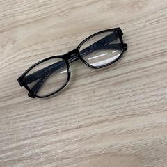 Brille noir, gemeldet von IKEA Liège über iLost