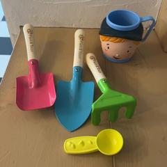 Cup & Toy Fien & Teun, as reported by Familie Resort Molenwaard using iLost