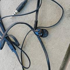 Electronics - kabel oortjes, as reported by Regio Antwerpen - Brussel using iLost