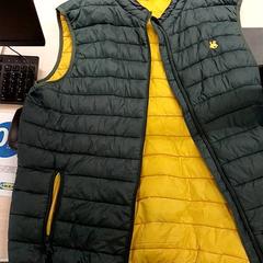 Gilet adulte Kaki, zoals gemeld door IKEA Orléans - Ardon met iLost