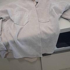 Blusa Beige, gisa salatu by Van der Valk Hotel Schiphol iLost erabiliz