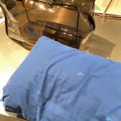 베개 Blue, iLost를 사용하여 MEININGER Hotel München City Center에 보고됨