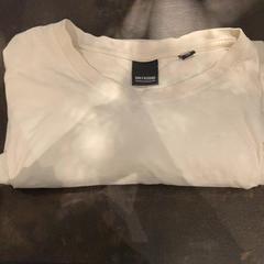 Tshirt, como reportado por Van der Valk Hotel Heerlen utilizando o iLost
