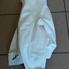 Kleding - Jeansjas Wit, segons ha informat Centraal magazijn mitjançant iLost