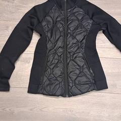 Chaqueta Svart, ha sido reportado por Keolis Lund con iLost