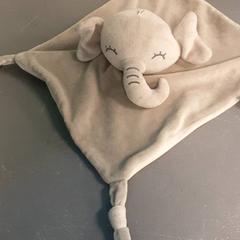 Peluche pulseira, como reportado por Diergaarde Blijdorp utilizando o iLost