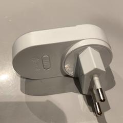 Lumière de nuit enfant Blanc, ha sido reportado por MEININGER Hotel Paris Porte de Vincennes con iLost