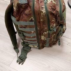 Mochila, ha sido reportado por ibis Schiphol Amsterdam Airport con iLost