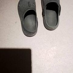 Crocs, jak nahlášeno Beekse Bergen Resorts en Hotel pomocí iLost