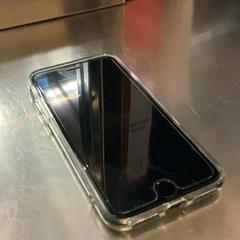 iPod Black, zgłoszono przez MEININGER Hotel Leipzig Hauptbahnhof przy użyciu iLost