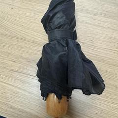 우산 Zwart inklap paraplu, iLost를 사용하여 IKEA Duiven에 보고됨