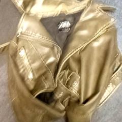 Leather coat, as reported by Mövenpick Hotel Amsterdam City Centre using iLost
