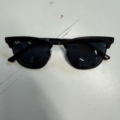 Gafas de sol Ray-Ban, segundo informou Avonturenpark Hellendoorn usando iLost