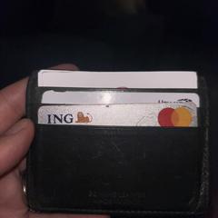 Black wallet from J.C. lardinois, segundo informou a iLost