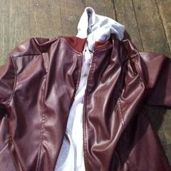 Jas & Hoodie Rood grijs, zoals gemeld door De Heeren van Aemstel met iLost