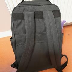 Rucksack noir, gemeldet von TCL über iLost