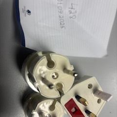 Adaptador witte adapters, segons ha informat Haven Hotel Rotterdam mitjançant iLost