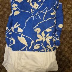 Blus Witte broek en blauw shirt, rapporterat av Van der Valk Hotel Apeldoorn - De Cantharel med iLost